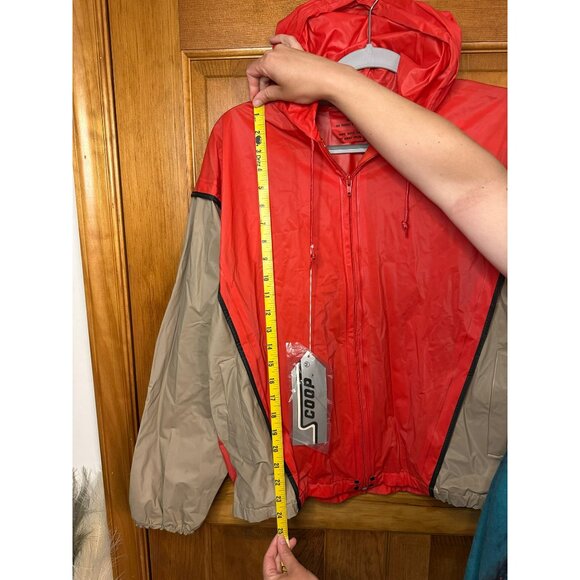 NWT Scoop Red & Tan Colorblock Windbreaker Jacket Hooded Zip-Up, Size M (23x24) - Picture 7 of 8
